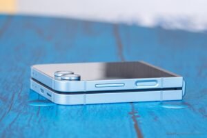 Samsung Galaxy Z Flip 6 – 5G Android Smartphone (Water resistant) – MEMORY : 256GB - Image 15